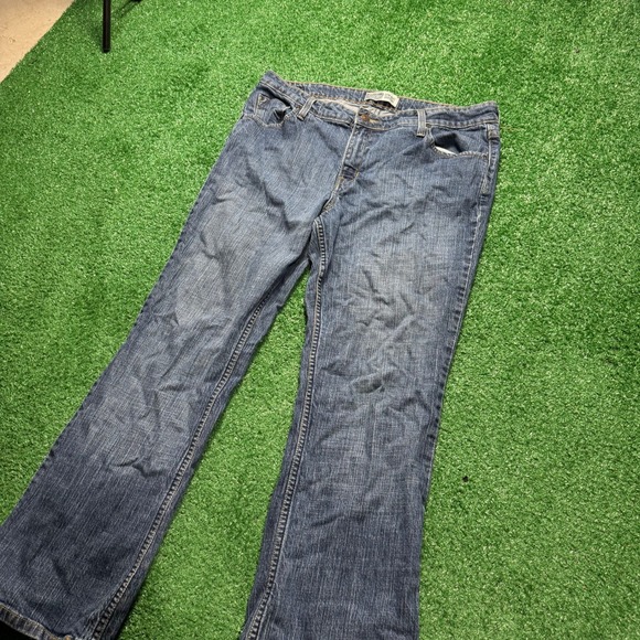 Signature Levi Strauss & Co. Womens Blue Low Rise Bootcut Jeans - Size 16 Short - Picture 1 of 7